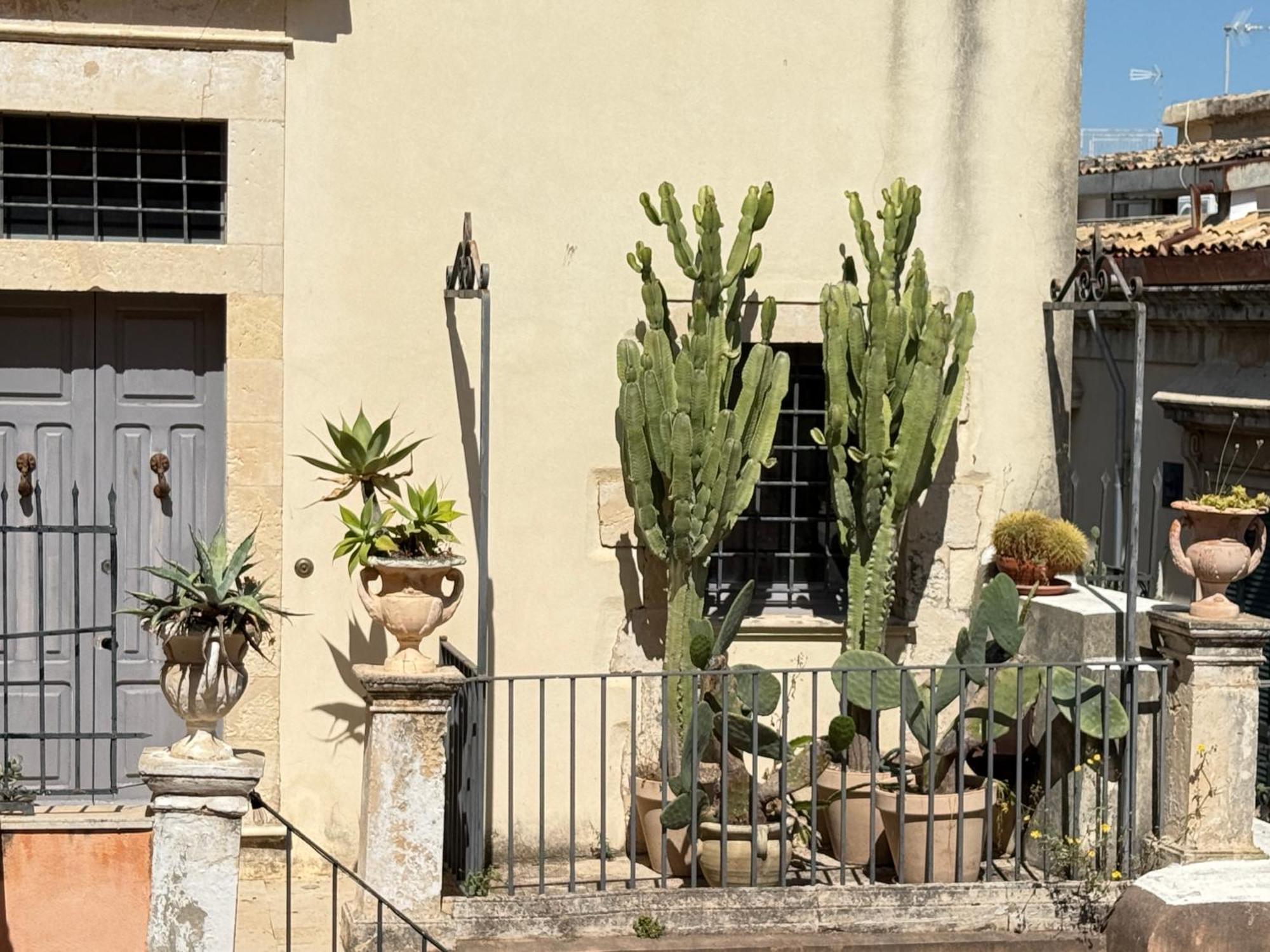 Panorama Suites Noto - Adults Only Exterior photo